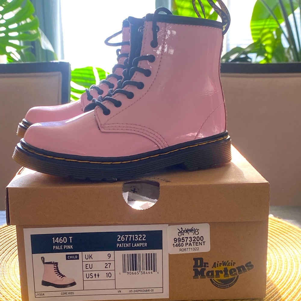 Dr. Martens - Pink patent leather